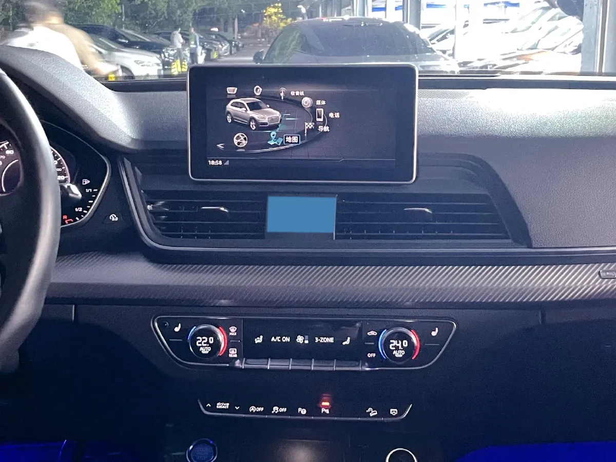 2020 Audi Q5L 2.0T 252HP L4 7DCT,autocango,china used car exporter,china ev exporter,chinese used car exporter,chinese used ev exporter