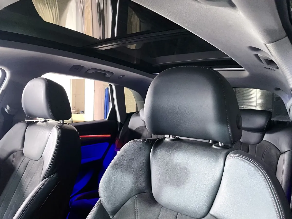 2020 Audi Q5L 2.0T 252HP L4 7DCT,autocango,china used car exporter,china ev exporter,chinese used car exporter,chinese used ev exporter