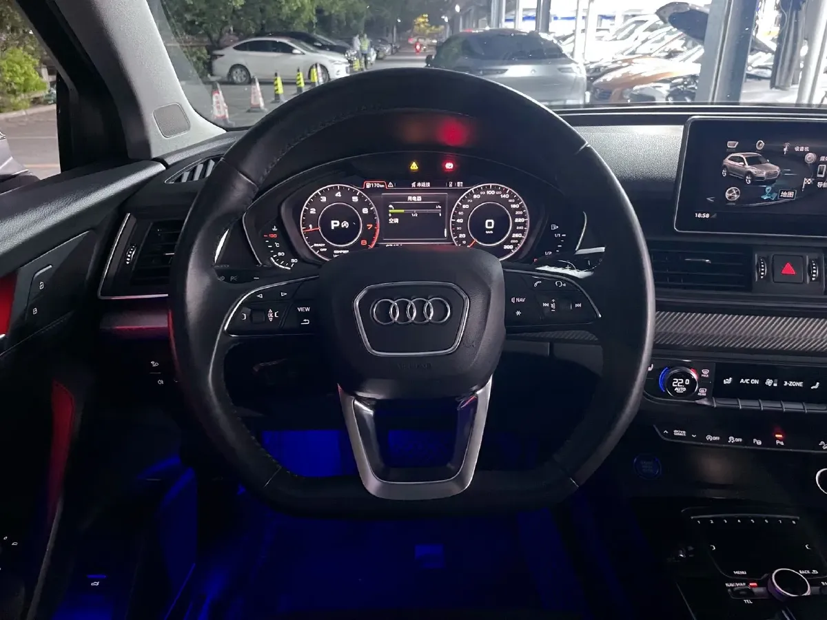 2020 Audi Q5L 2.0T 252HP L4 7DCT,autocango,china used car exporter,china ev exporter,chinese used car exporter,chinese used ev exporter
