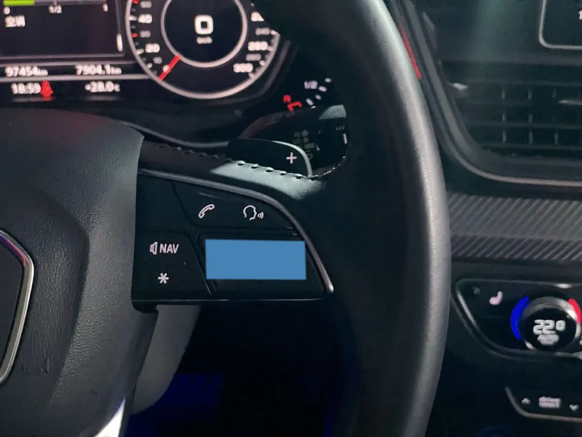 2020 Audi Q5L 2.0T 252HP L4 7DCT,autocango,china used car exporter,china ev exporter,chinese used car exporter,chinese used ev exporter