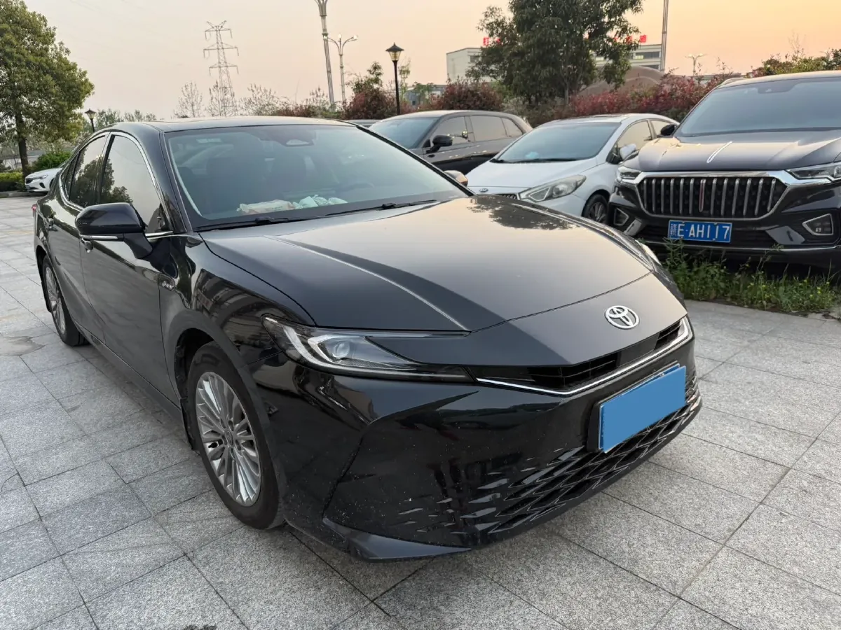 2024 Toyota Camry 2.0L 152HP L4 E-CVT Hybrid,autocango,china used car exporter,china ev exporter,chinese used car exporter,chinese used ev exporter
