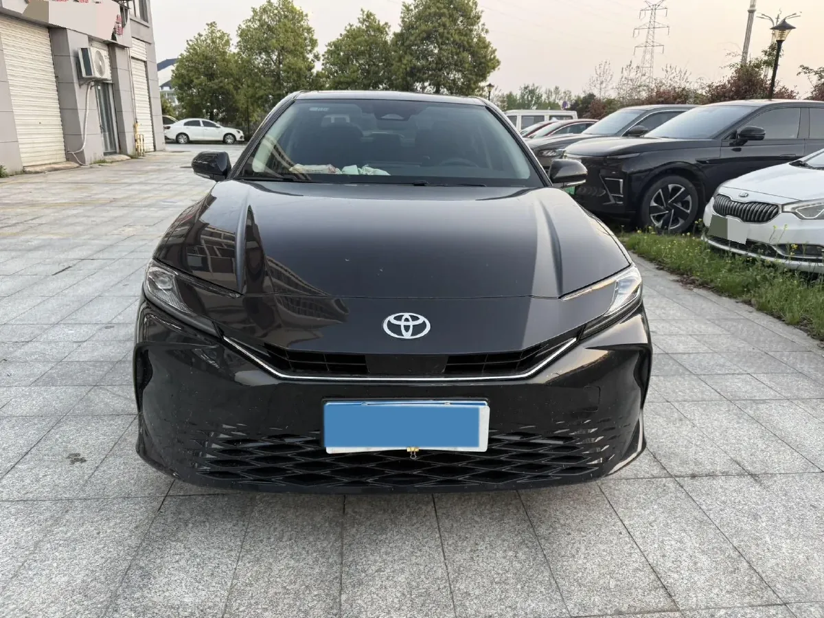 2024 Toyota Camry 2.0L 152HP L4 E-CVT Hybrid,autocango,china used car exporter,china ev exporter,chinese used car exporter,chinese used ev exporter