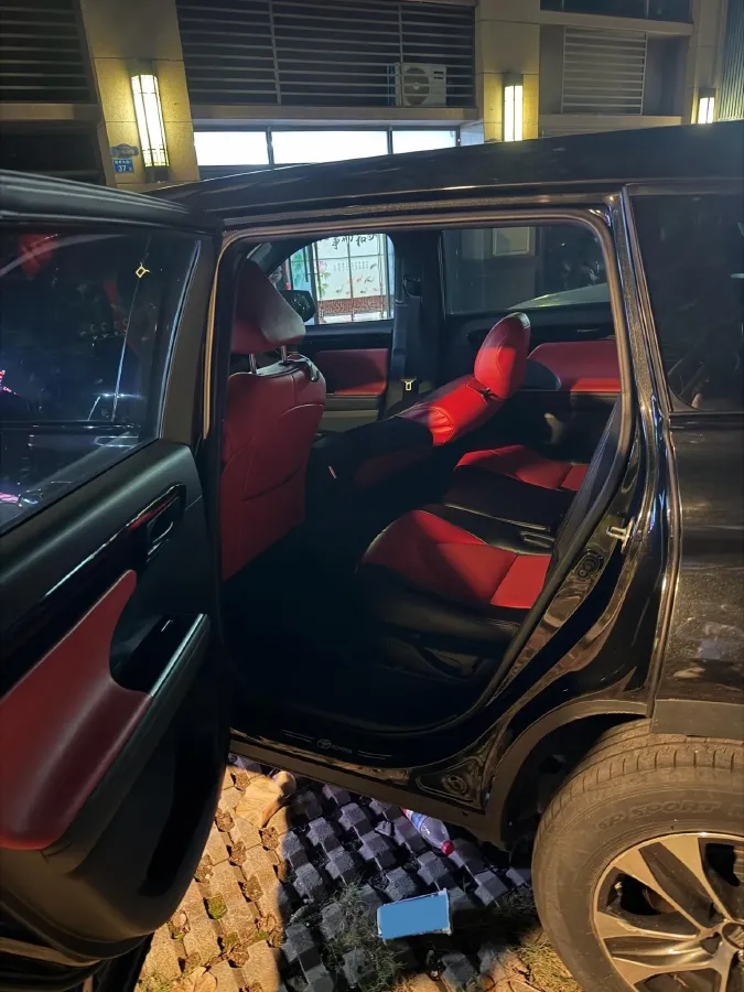 2021 Toyota Crown Kluger 2.5L 192HP L4 E-CVT Hybrid,autocango,china used car exporter,china ev exporter,chinese used car exporter,chinese used ev exporter