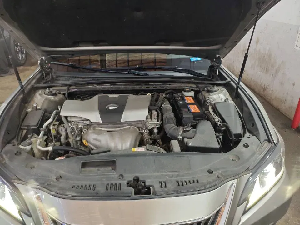 2018 Lexus ES 2.0L 167HP L4 6AT,autocango,china used car exporter,china ev exporter,chinese used car exporter,chinese used ev exporter