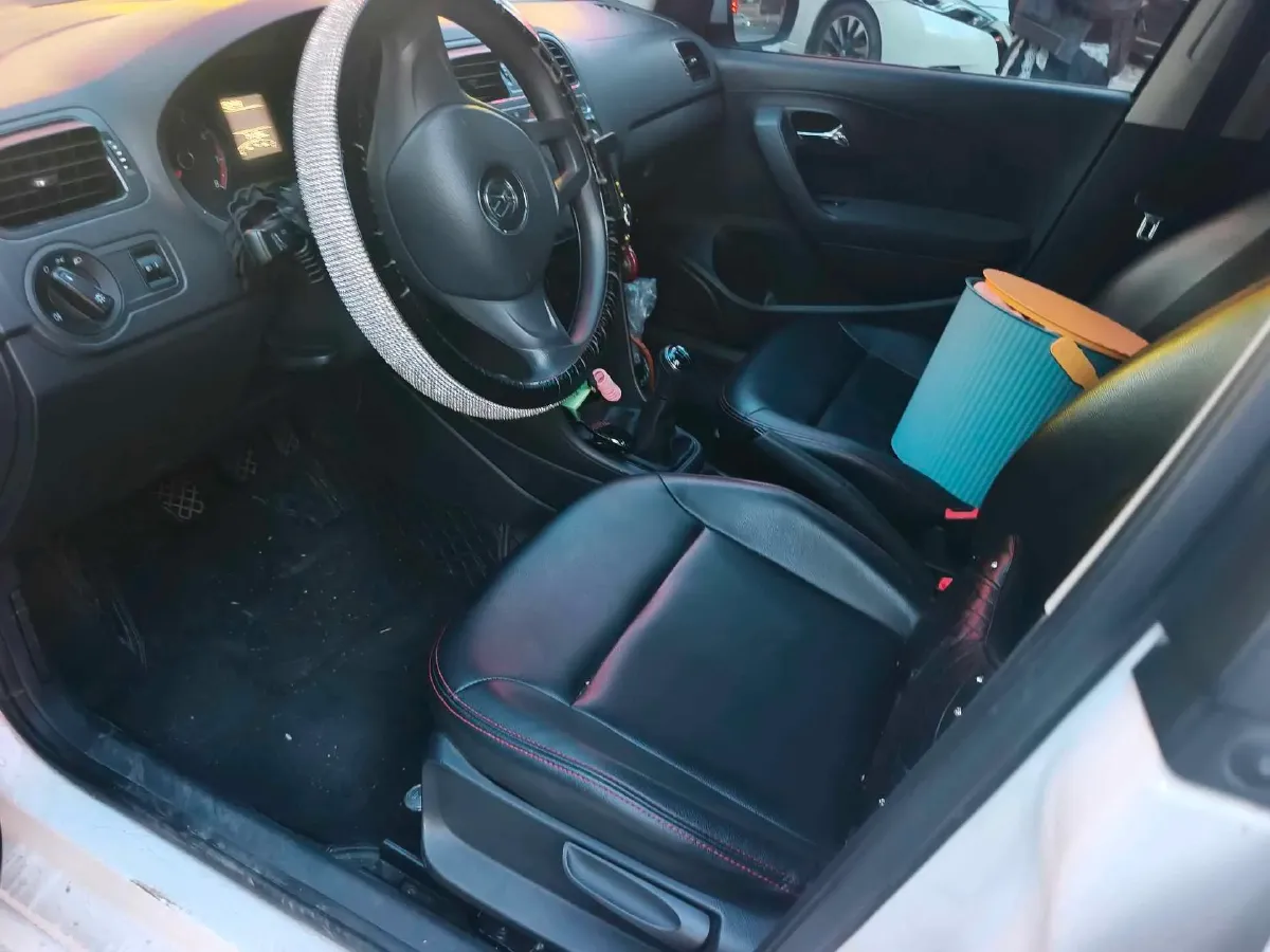 2016 Volkswagen Polo 1.4L 90HP L4 5MT,autocango,china used car exporter,china ev exporter,chinese used car exporter,chinese used ev exporter