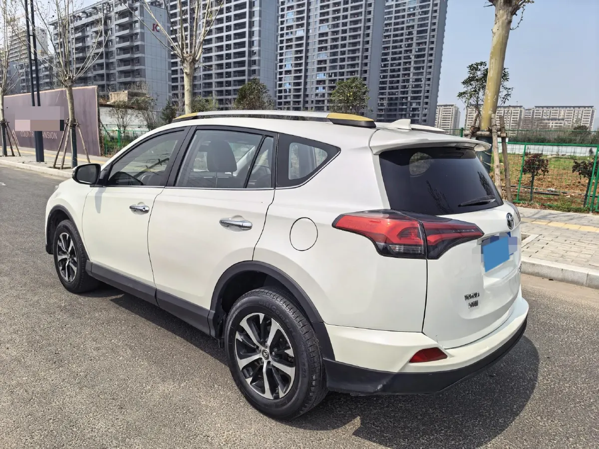 2019 Toyota Camry 2.0L 178HP L4 CVT,autocango,china used car exporter,china ev exporter,chinese used car exporter,chinese used ev exporter