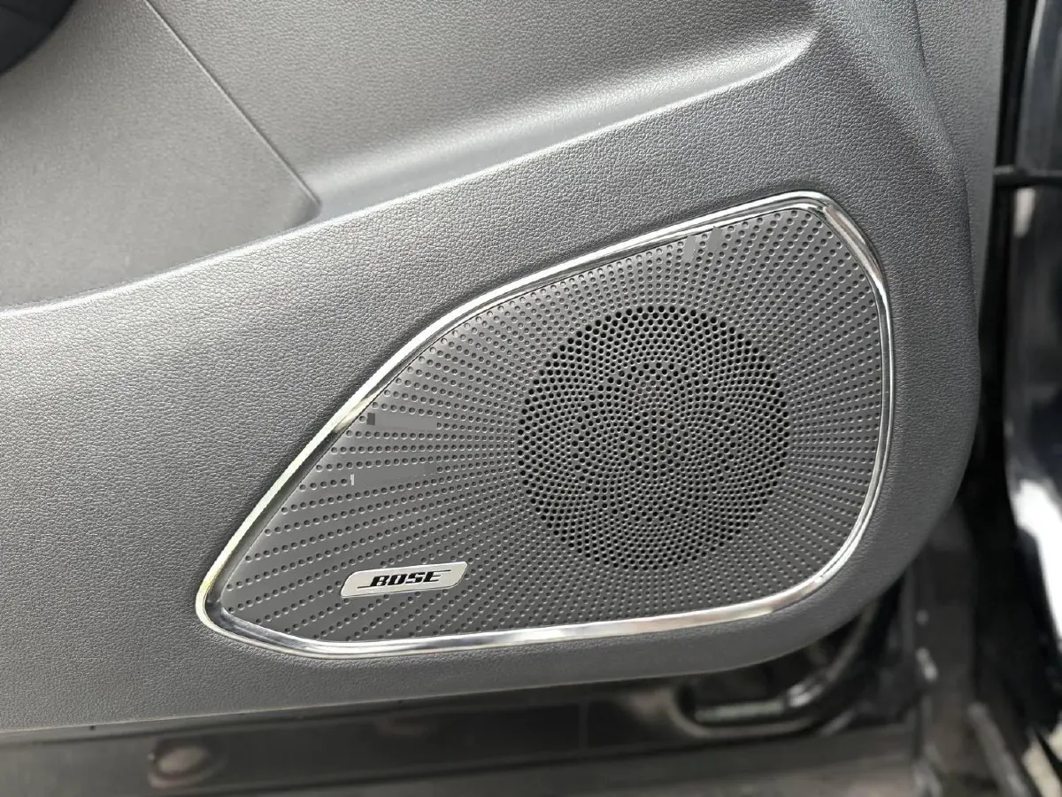 2019 HongQi HS5 2.0T 224HP L4 6AT,autocango,china used car exporter,china ev exporter,chinese used car exporter,chinese used ev exporter