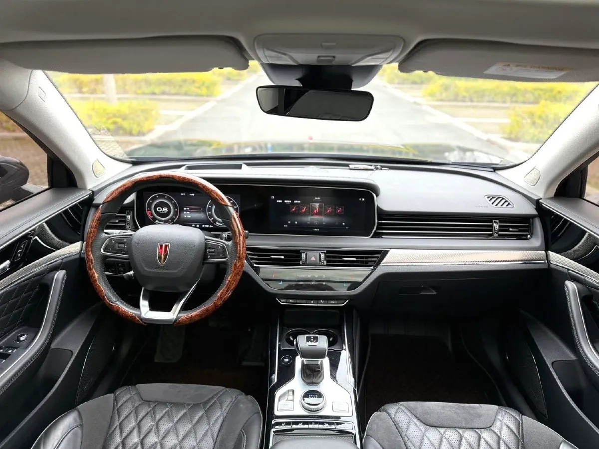 2019 HongQi HS5 2.0T 224HP L4 6AT,autocango,china used car exporter,china ev exporter,chinese used car exporter,chinese used ev exporter