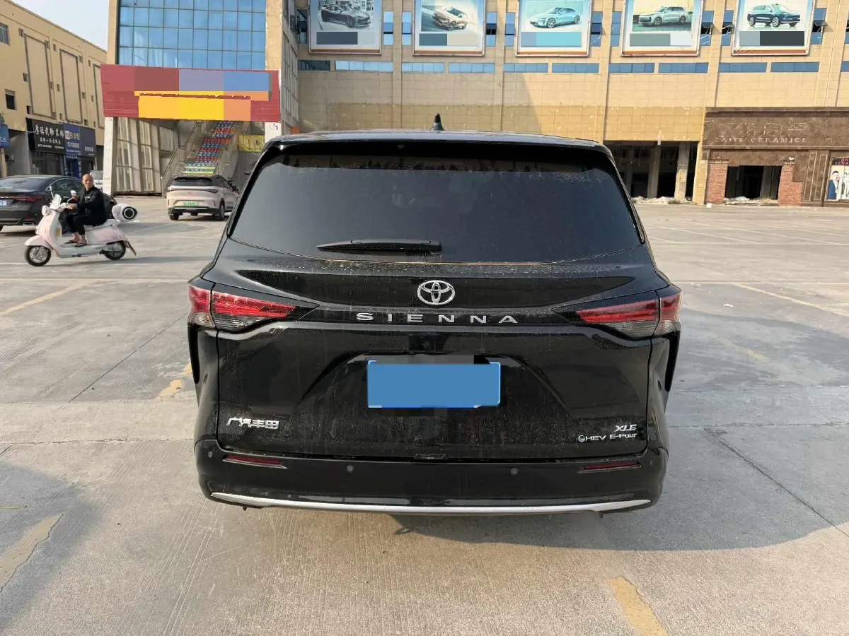2024 Toyota Sienna 2.5L 189HP L4 E-CVT Hybrid,autocango,china used car exporter,china ev exporter,chinese used car exporter,chinese used ev exporter