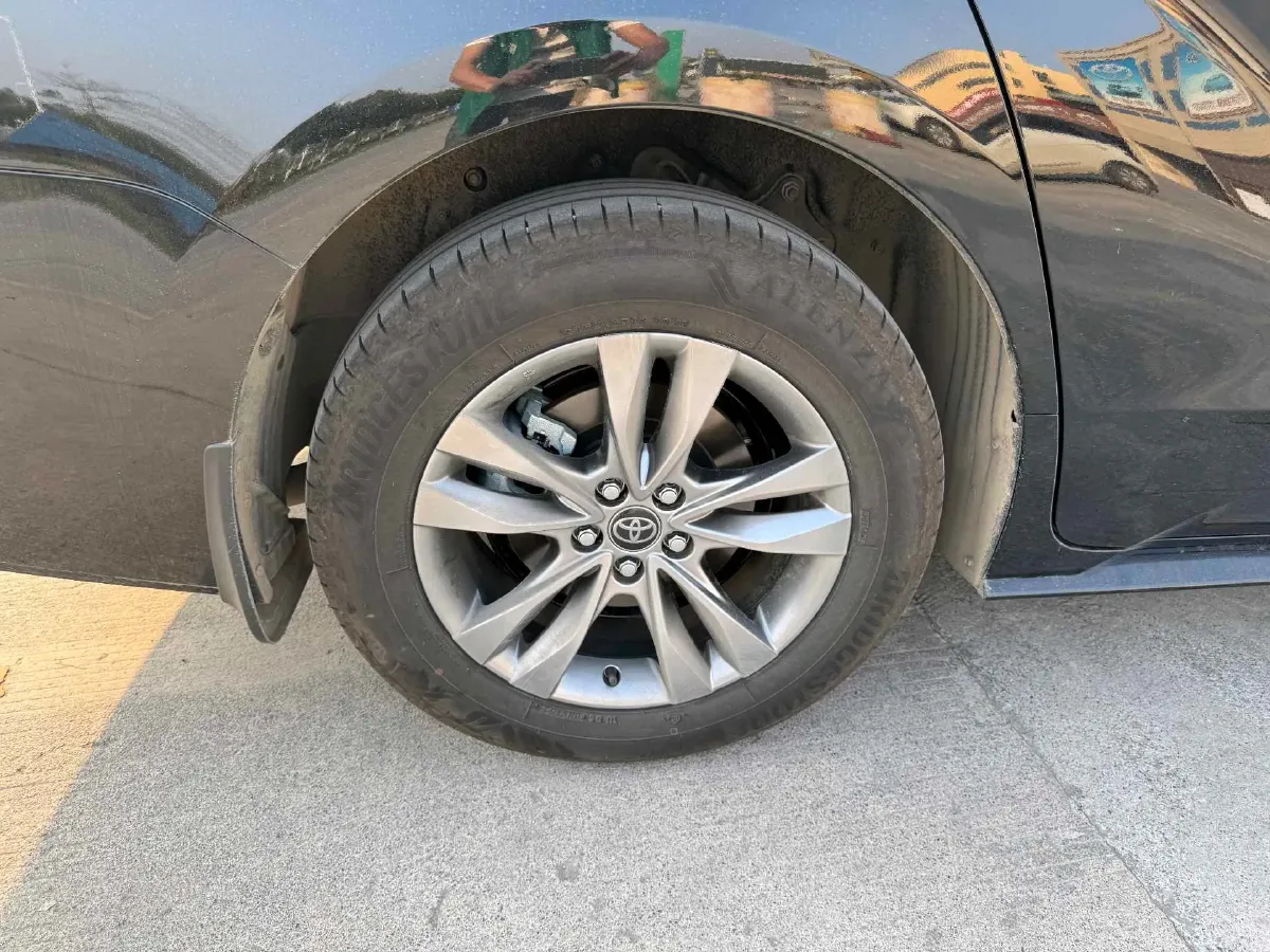 2024 Toyota Sienna 2.5L 189HP L4 E-CVT Hybrid,autocango,china used car exporter,china ev exporter,chinese used car exporter,chinese used ev exporter