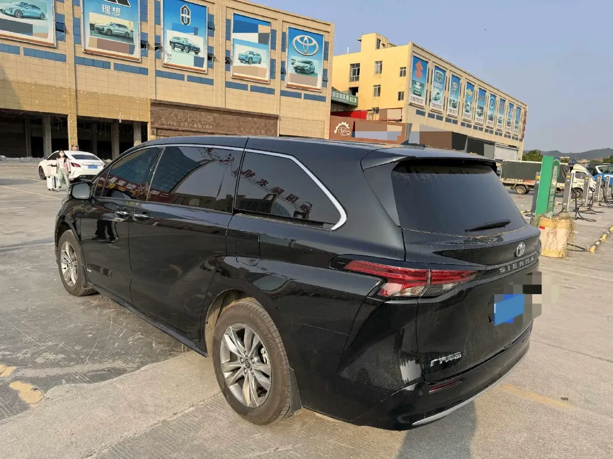 2024 Toyota Sienna 2.5L 189HP L4 E-CVT Hybrid,autocango,china used car exporter,china ev exporter,chinese used car exporter,chinese used ev exporter