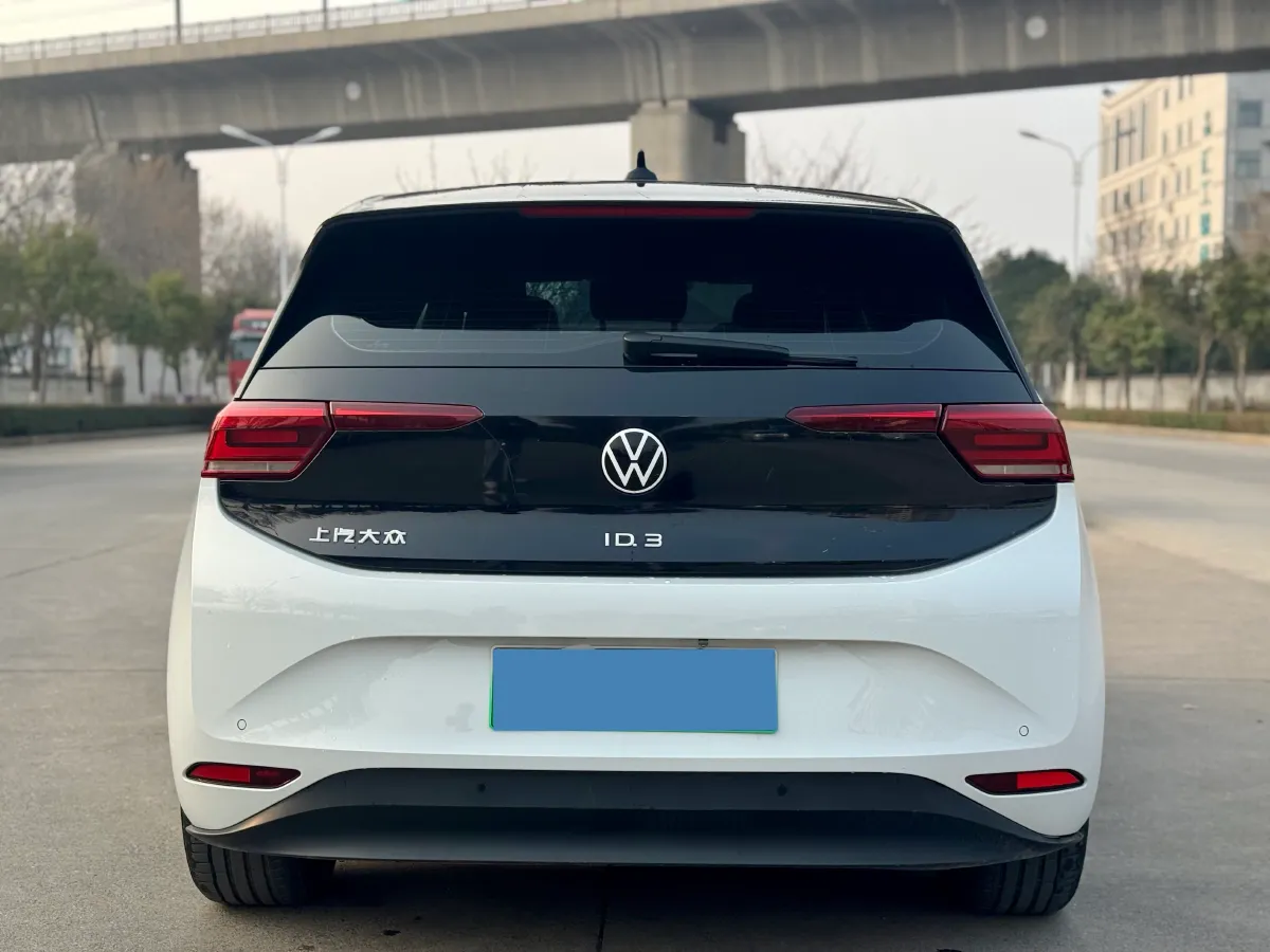 2024 Volkswagen ID.3 BEV 52.8KWH,autocango,china used car exporter,china ev exporter,chinese used car exporter,chinese used ev exporter