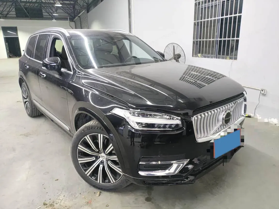 2023 Volvo XC90 2.0T 250HP L4 8AT,autocango,china used car exporter,china ev exporter,chinese used car exporter,chinese used ev exporter