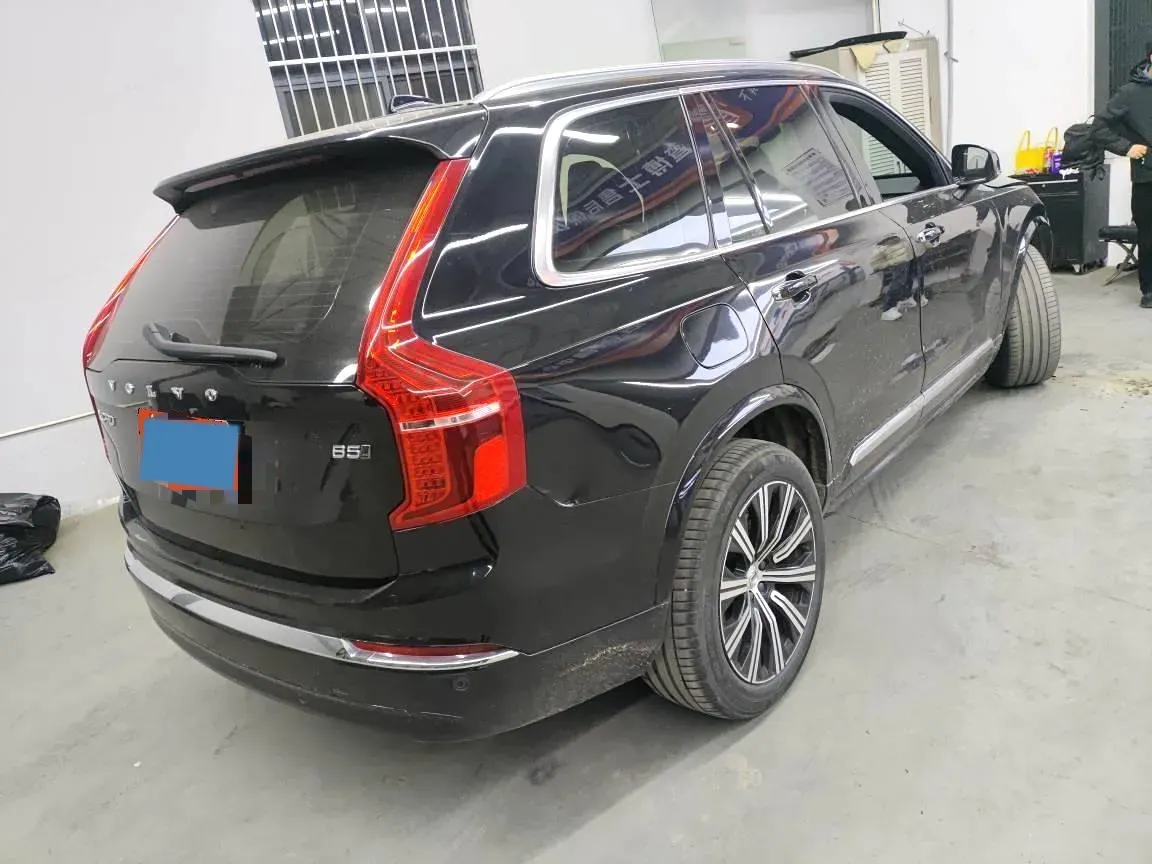 2023 Volvo XC90 2.0T 250HP L4 8AT,autocango,china used car exporter,china ev exporter,chinese used car exporter,chinese used ev exporter