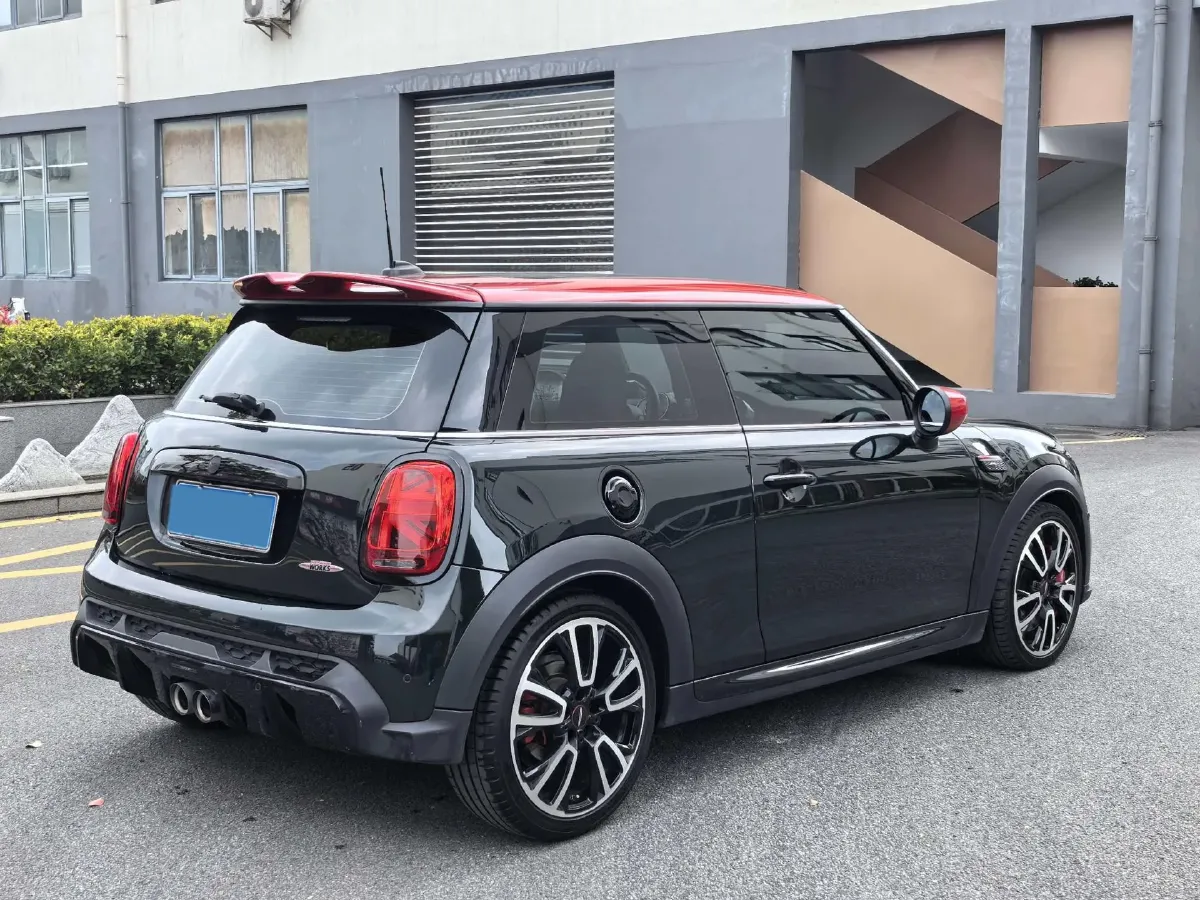 2022 MINI JCW 2.0T 231HP L4 8AT,autocango,china used car exporter,china ev exporter,chinese used car exporter,chinese used ev exporter