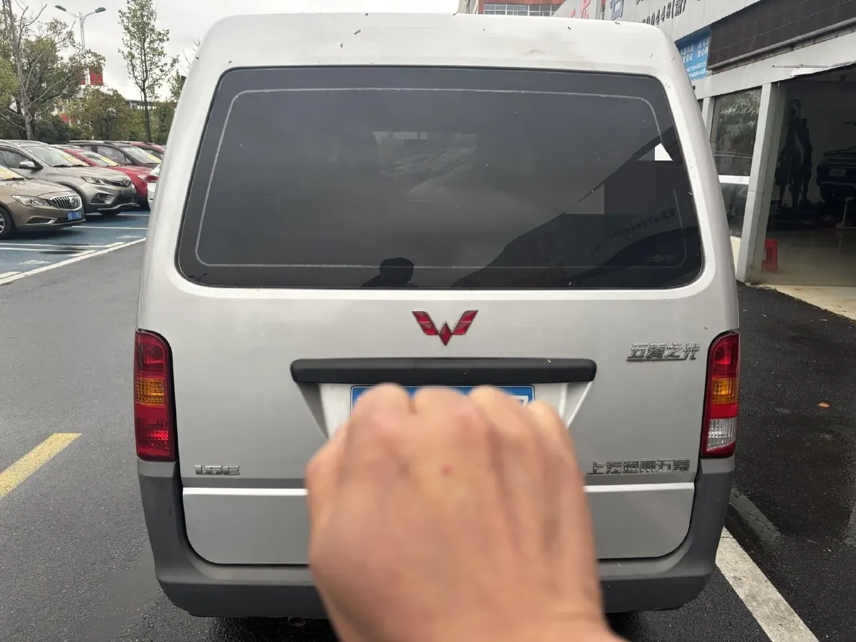 2023 WuLing ZhiGuang 1.5L 102HP L4 5MT,autocango,china used car exporter,china ev exporter,chinese used car exporter,chinese used ev exporter