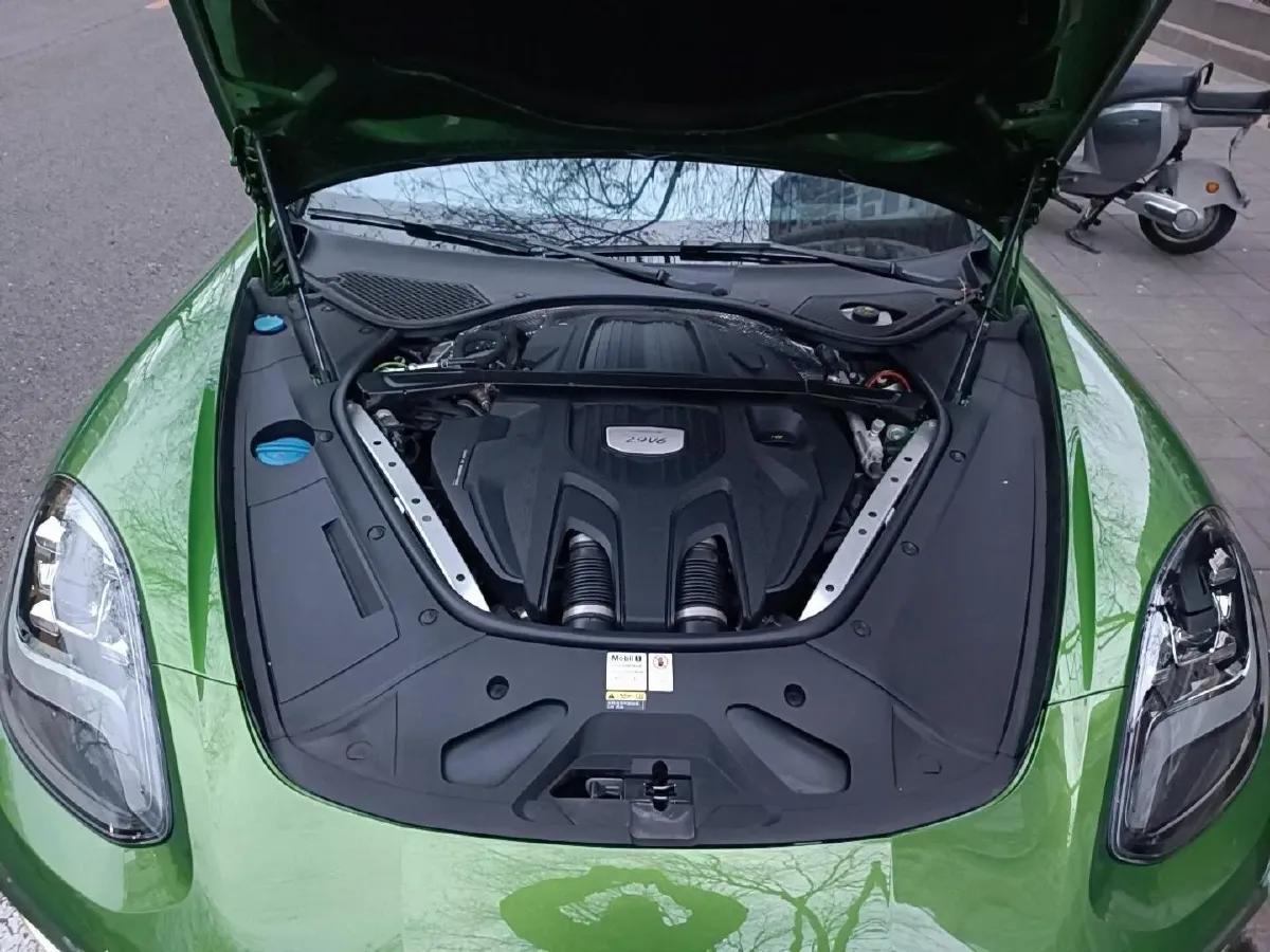 2021 Porsche Panamera 2.9T 330HP V6 8DCT,autocango,china used car exporter,china ev exporter,chinese used car exporter,chinese used ev exporter