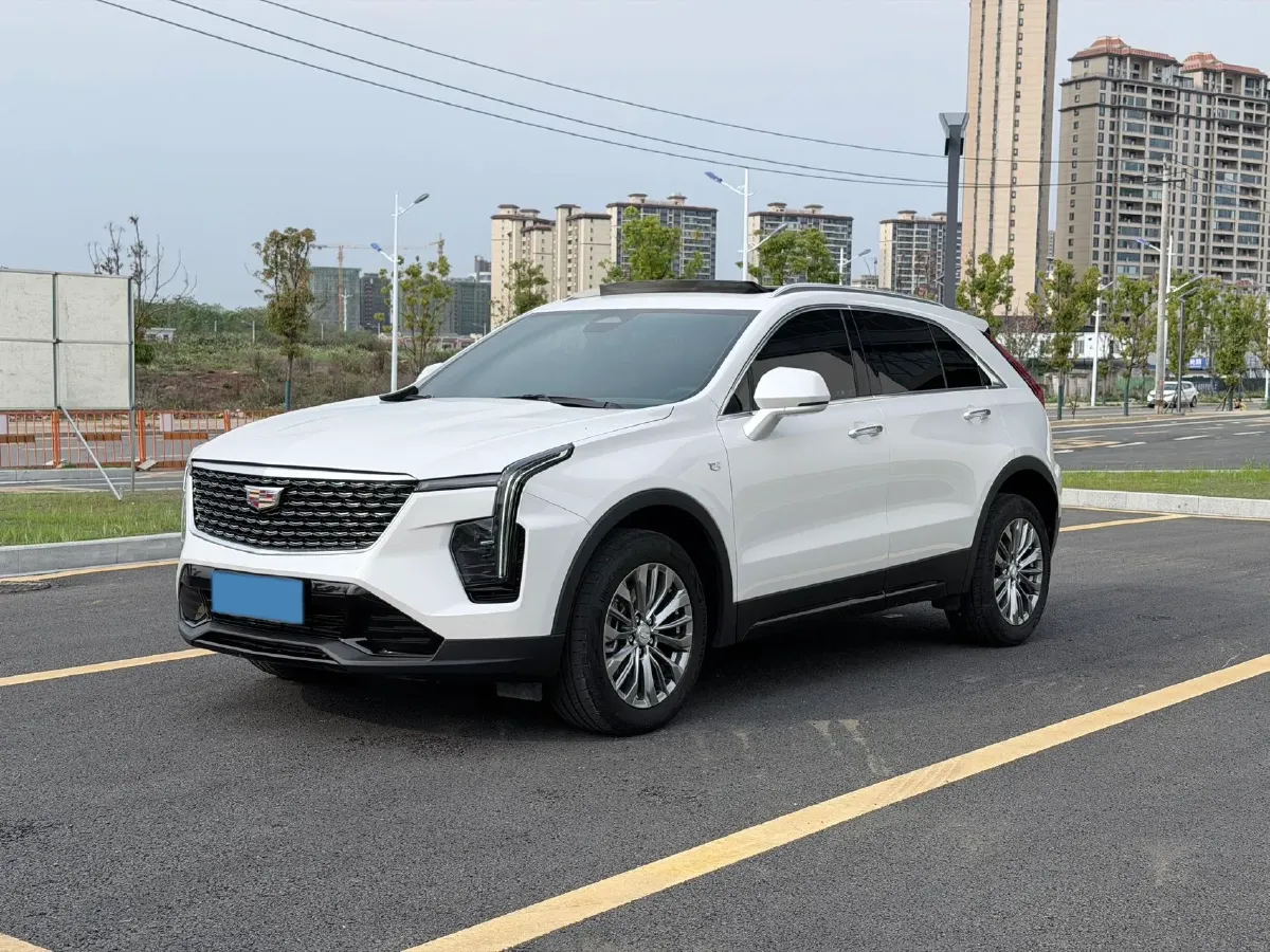2024 Cadillac XT4 2.0T 237HP L4 9AT,autocango,china used car exporter,china ev exporter,chinese used car exporter,chinese used ev exporter
