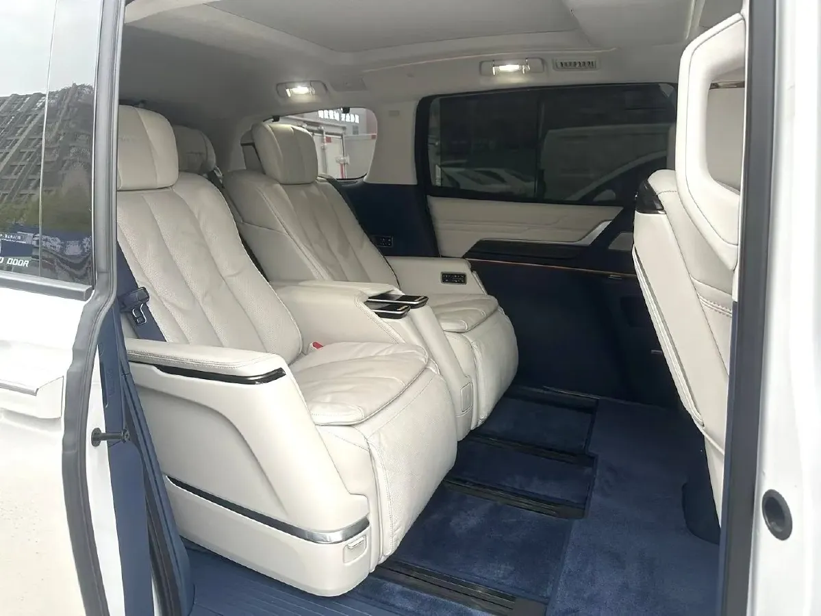 2025 Buick Century 2.0T 237HP L4 9AT,autocango,china used car exporter,china ev exporter,chinese used car exporter,chinese used ev exporter