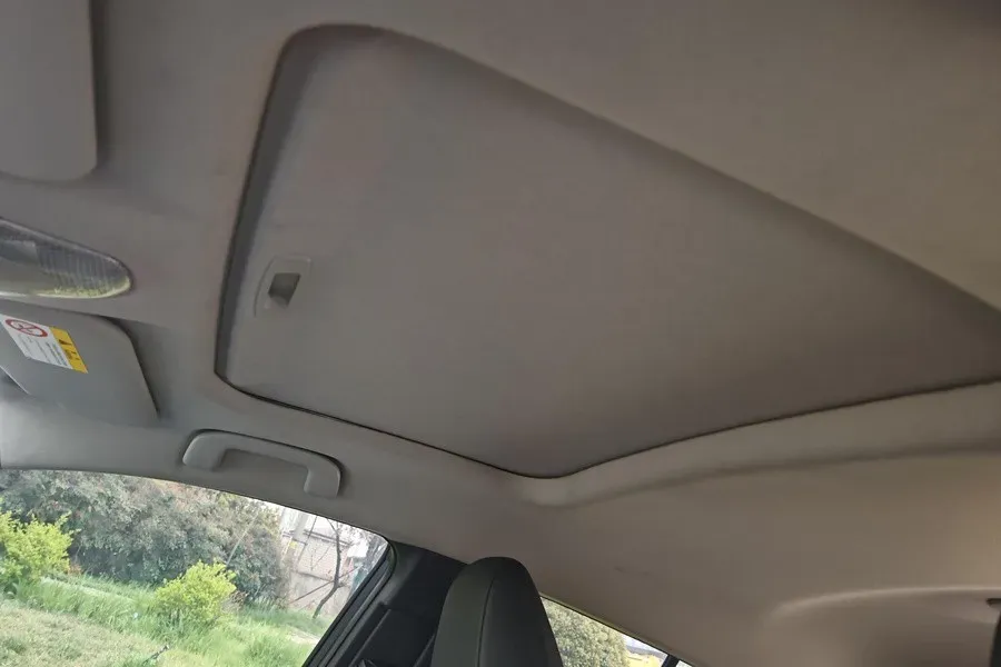 2023 Toyota C-HR 2.0L 171HP L4 CVT,autocango,china used car exporter,china ev exporter,chinese used car exporter,chinese used ev exporter