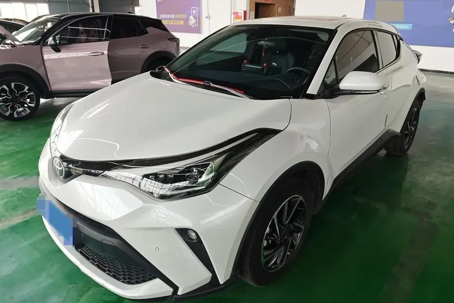 2023 Toyota C-HR 2.0L 171HP L4 CVT,autocango,china used car exporter,china ev exporter,chinese used car exporter,chinese used ev exporter