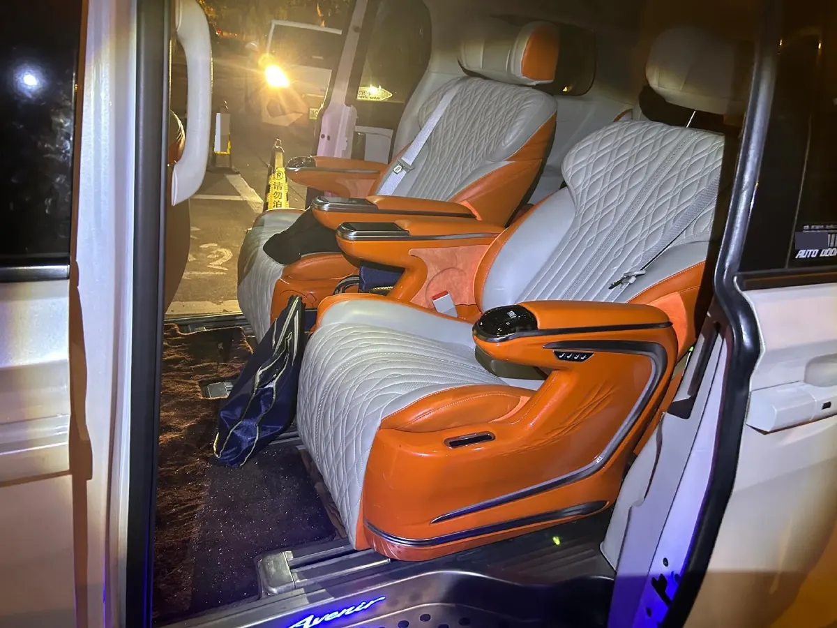 2021 Buick GL8 2.0T 237HP L4 9AT,autocango,china used car exporter,china ev exporter,chinese used car exporter,chinese used ev exporter