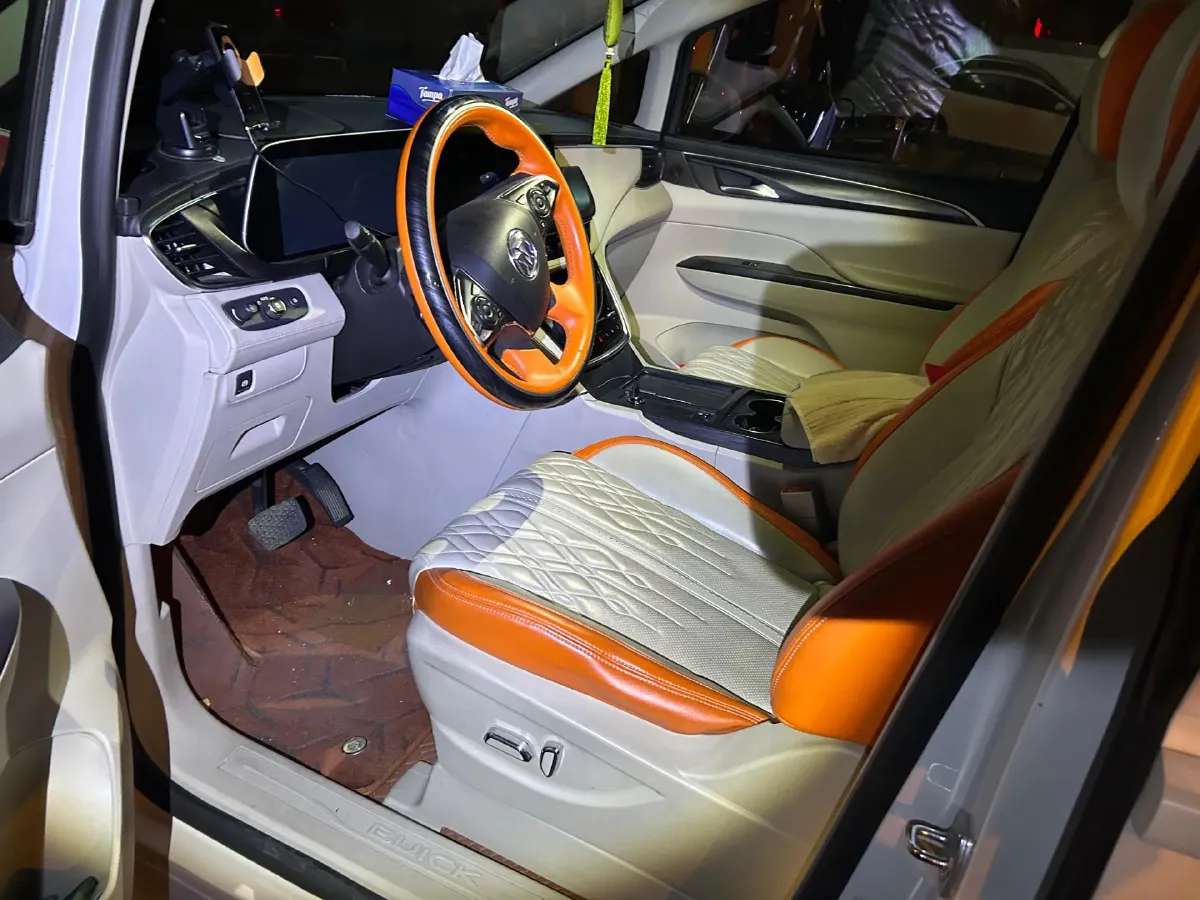 2021 Buick GL8 2.0T 237HP L4 9AT,autocango,china used car exporter,china ev exporter,chinese used car exporter,chinese used ev exporter