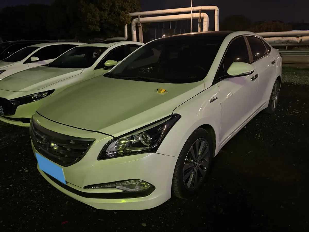 2016 Hyundai Mistra 1.6T 175HP L4 7DCT,autocango,china used car exporter,china ev exporter,chinese used car exporter,chinese used ev exporter
