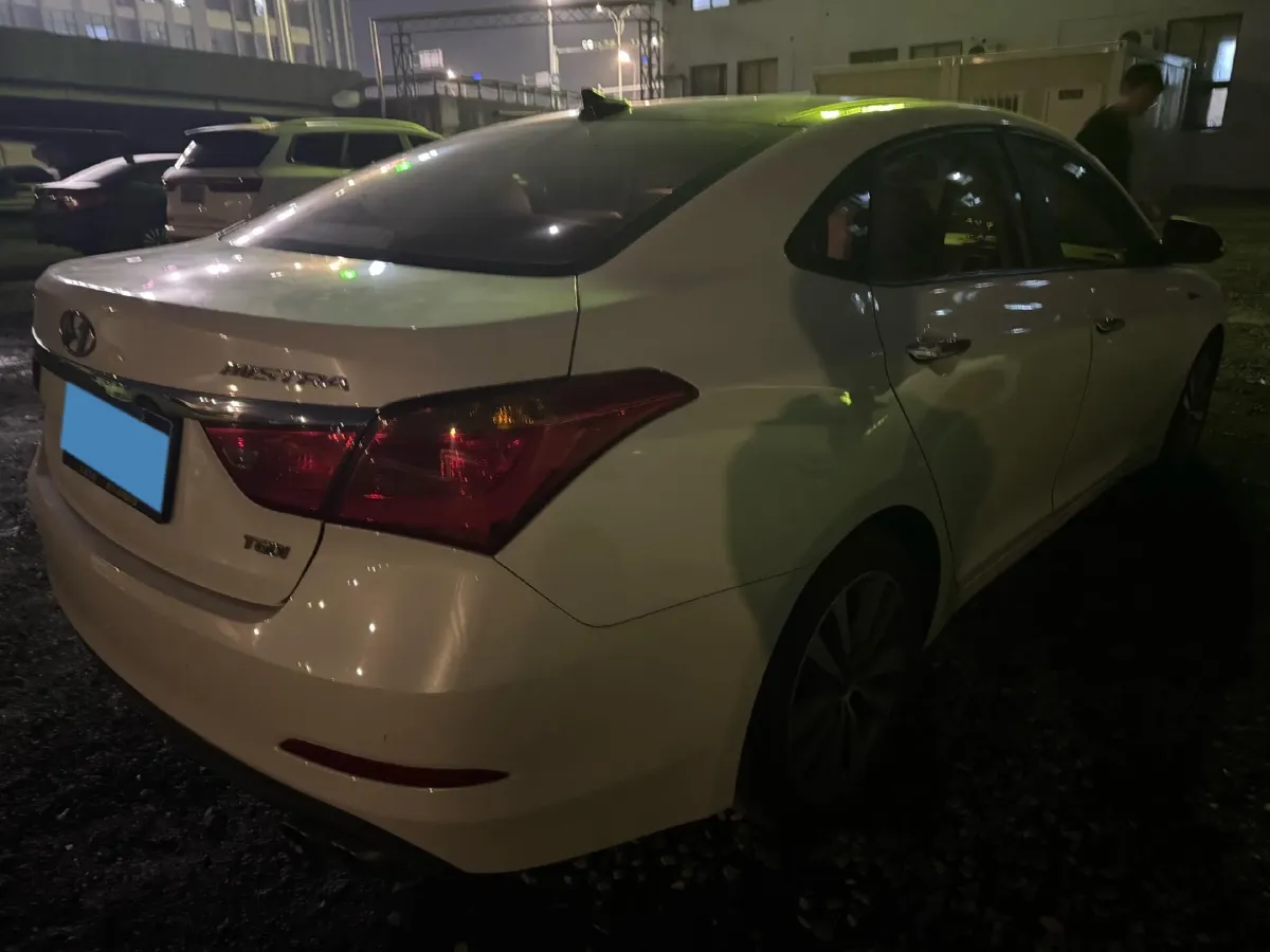 2016 Hyundai Mistra 1.6T 175HP L4 7DCT,autocango,china used car exporter,china ev exporter,chinese used car exporter,chinese used ev exporter