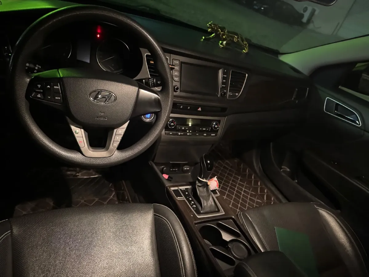 2016 Hyundai Mistra 1.6T 175HP L4 7DCT,autocango,china used car exporter,china ev exporter,chinese used car exporter,chinese used ev exporter