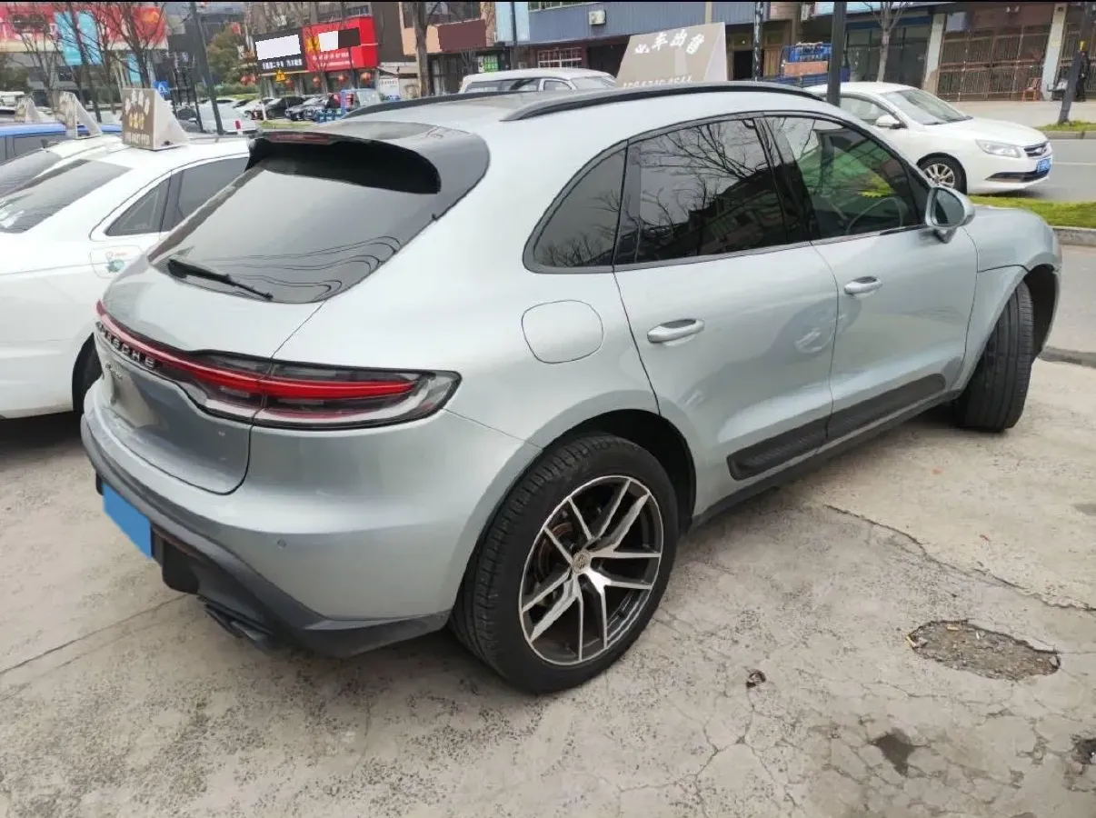 2022 Porsche Macan 2.0T 265HP L4 7DCT,autocango,china used car exporter,china ev exporter,chinese used car exporter,chinese used ev exporter
