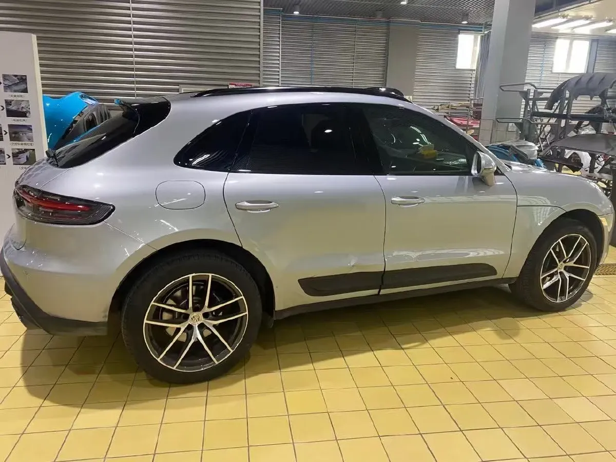 2022 Porsche Macan 2.0T 265HP L4 7DCT,autocango,china used car exporter,china ev exporter,chinese used car exporter,chinese used ev exporter