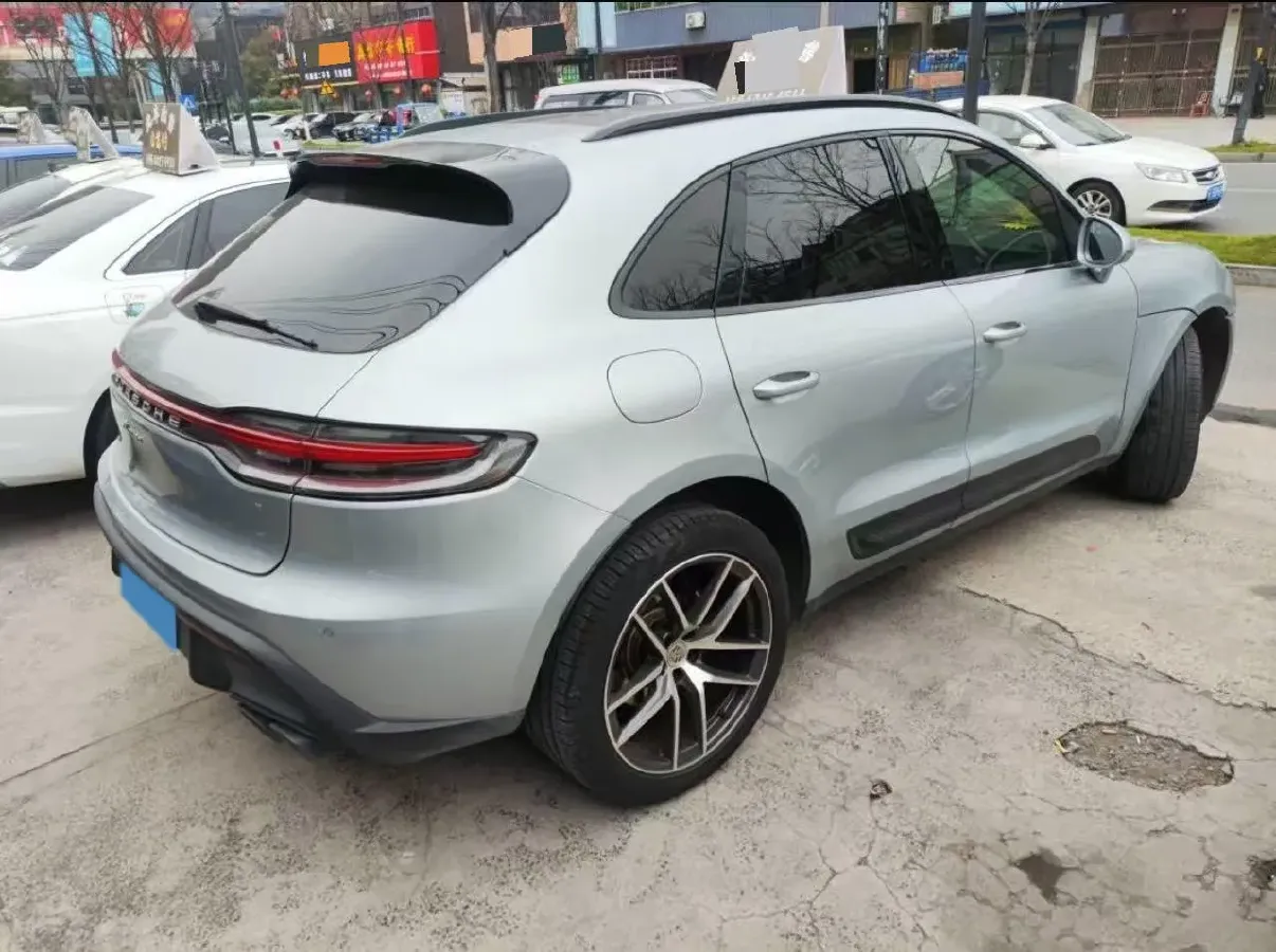 2022 Porsche Macan 2.0T 265HP L4 7DCT,autocango,china used car exporter,china ev exporter,chinese used car exporter,chinese used ev exporter