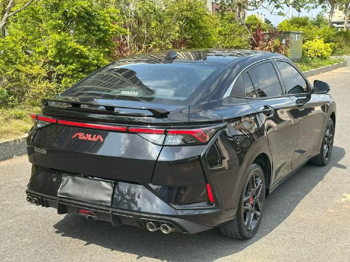 2023 DongFeng Aeolus YiXuan 1.5T 197HP L4 6DCT,autocango,china used car exporter,china ev exporter,chinese used car exporter,chinese used ev exporter