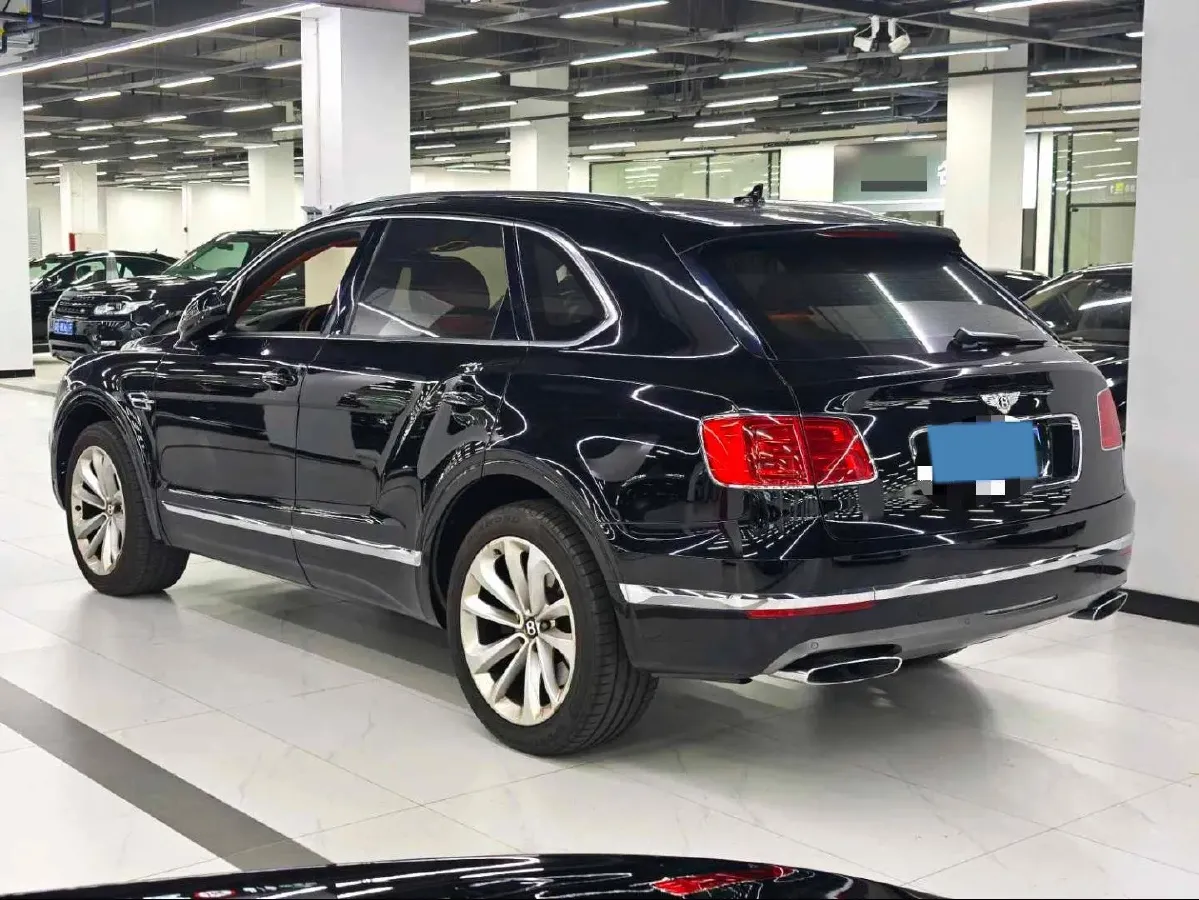 2017 Bentley Bentayga 6.0T 608HP W12 8AT,autocango,china used car exporter,china ev exporter,chinese used car exporter,chinese used ev exporter