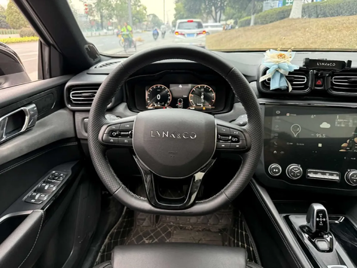 2021 LYNK&CO 02 1.5T 180HP L3 7DCT,autocango,china used car exporter,china ev exporter,chinese used car exporter,chinese used ev exporter