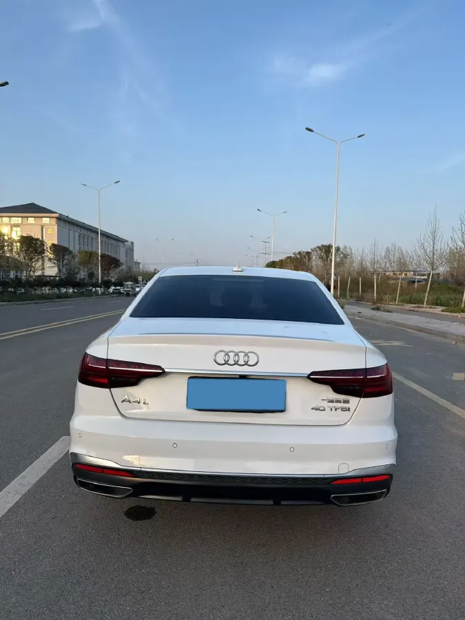 2020 Audi A4L 2.0T 190HP L4 7DCT,autocango,china used car exporter,china ev exporter,chinese used car exporter,chinese used ev exporter
