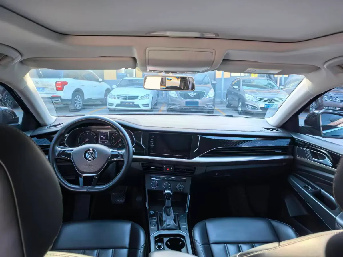 2021 Volkswagen Passat 1.4T 150HP L4 7DCT,autocango,china used car exporter,china ev exporter,chinese used car exporter,chinese used ev exporter