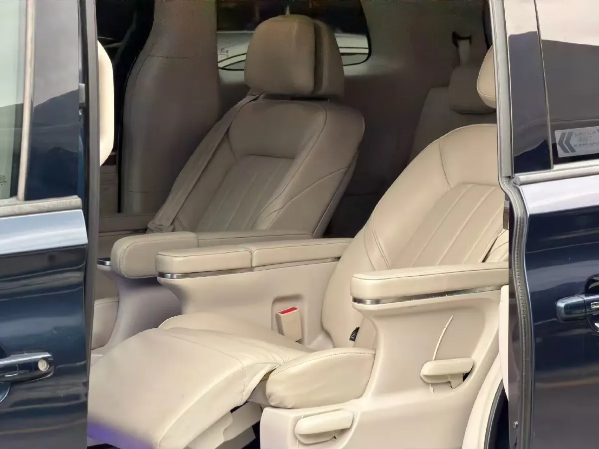 2018 GAC Trumpchi M8 2.0T 201HP L4 6AT,autocango,china used car exporter,china ev exporter,chinese used car exporter,chinese used ev exporter