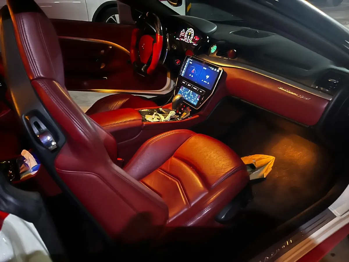 2013 Maserati GranTurismo 4.7L 460HP V8 6AT,autocango,china used car exporter,china ev exporter,chinese used car exporter,chinese used ev exporter