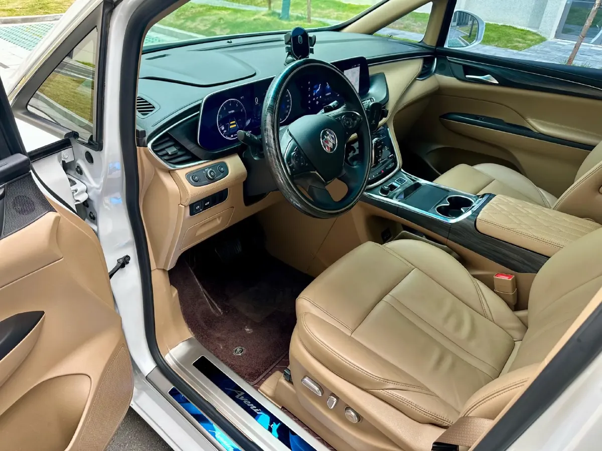 2021 Buick GL8 2.0T 237HP L4 9AT,autocango,china used car exporter,china ev exporter,chinese used car exporter,chinese used ev exporter