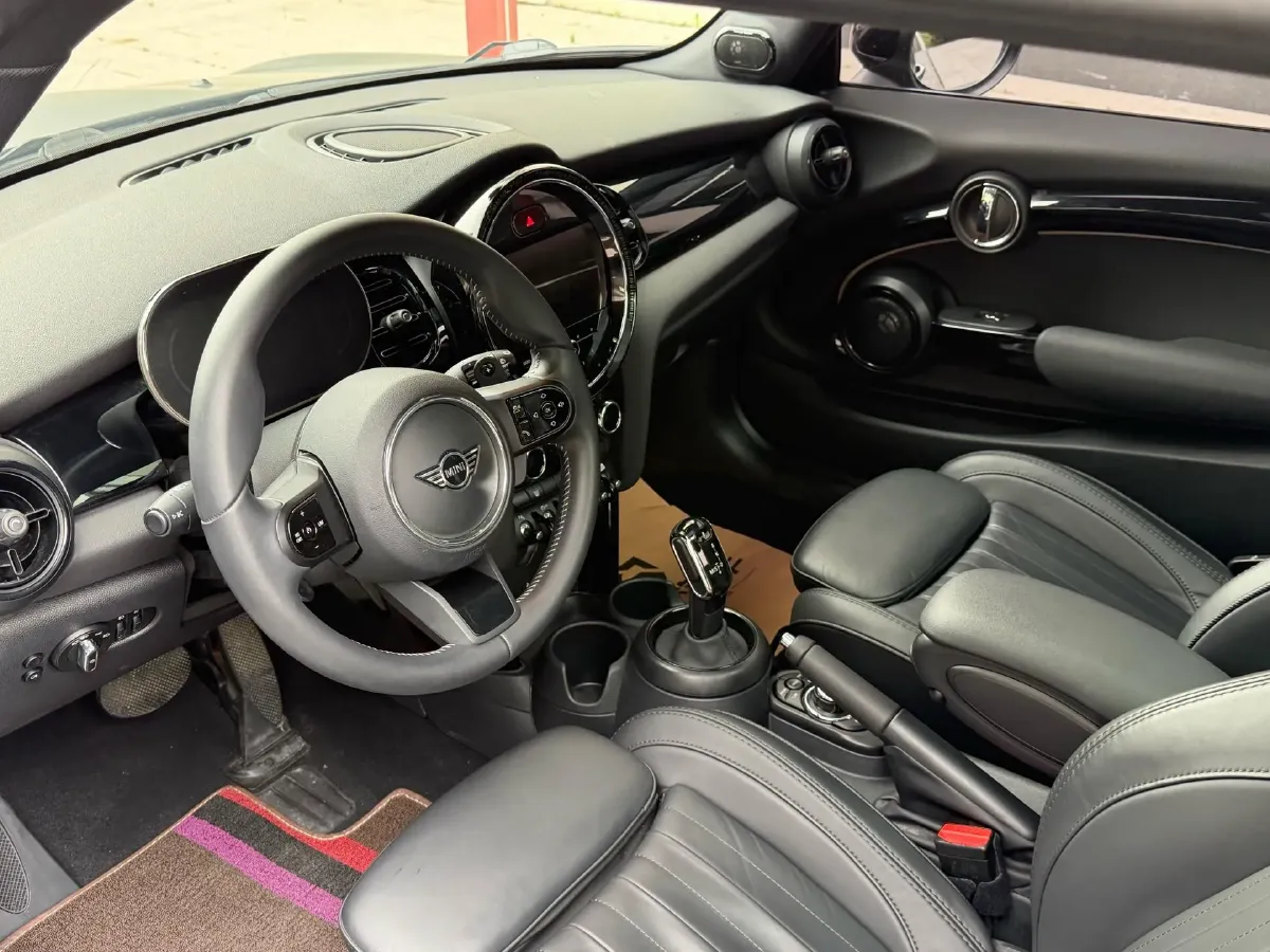 2023 MINI MINI 2.0T 178HP L4 7DCT,autocango,china used car exporter,china ev exporter,chinese used car exporter,chinese used ev exporter