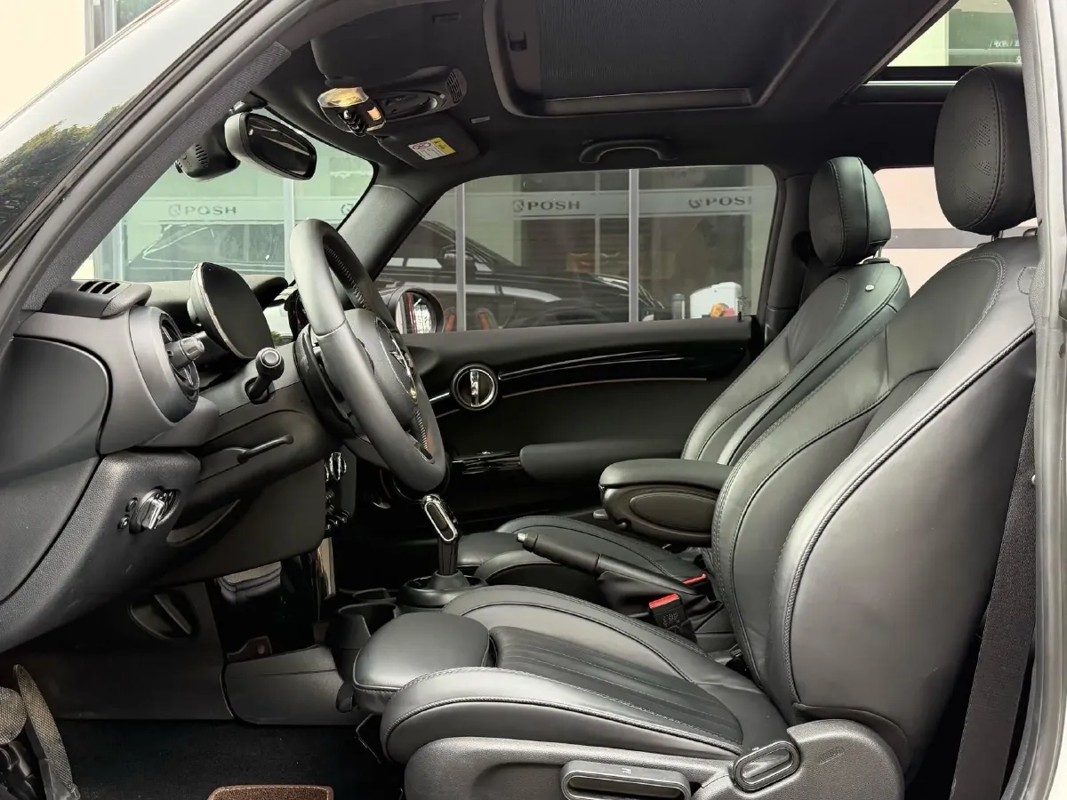 2023 MINI MINI 2.0T 178HP L4 7DCT,autocango,china used car exporter,china ev exporter,chinese used car exporter,chinese used ev exporter