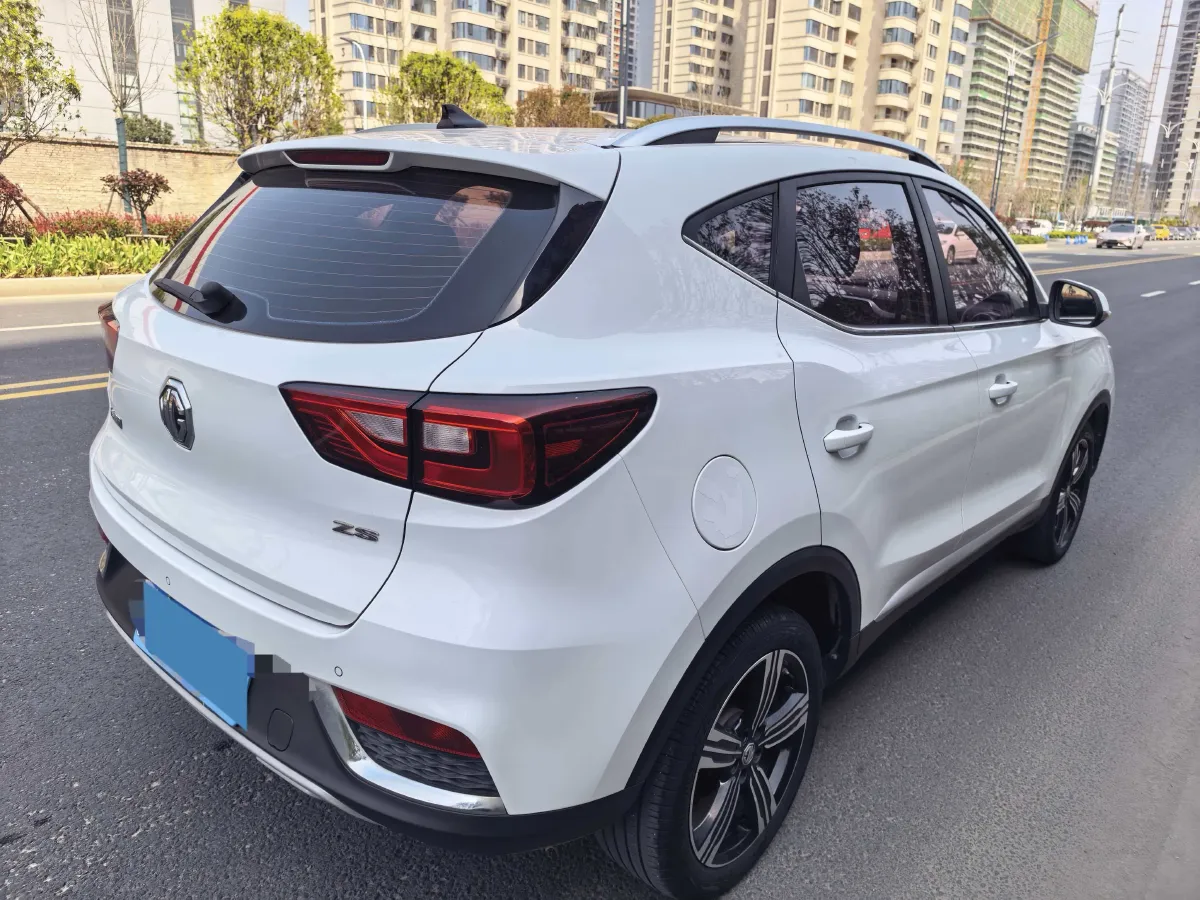 2020 MG ZS 1.5L 120HP L4 5MT,autocango,china used car exporter,china ev exporter,chinese used car exporter,chinese used ev exporter