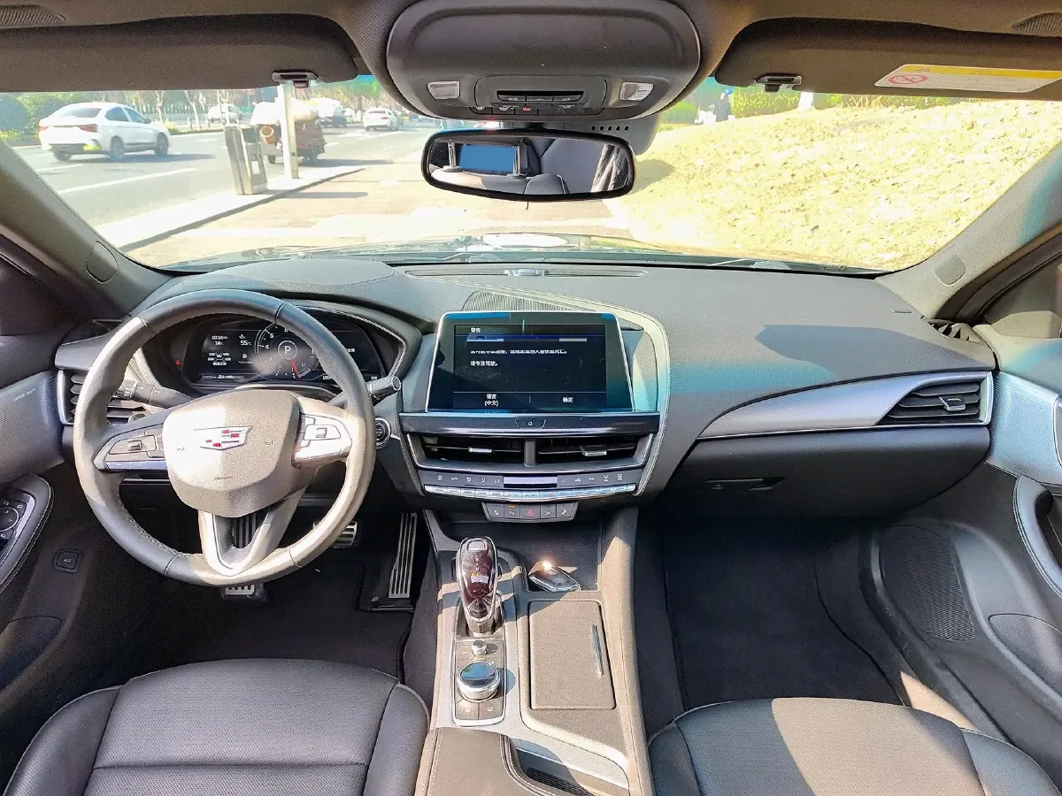 2022 Cadillac CT5 2.0T 237HP L4 10AT,autocango,china used car exporter,china ev exporter,chinese used car exporter,chinese used ev exporter