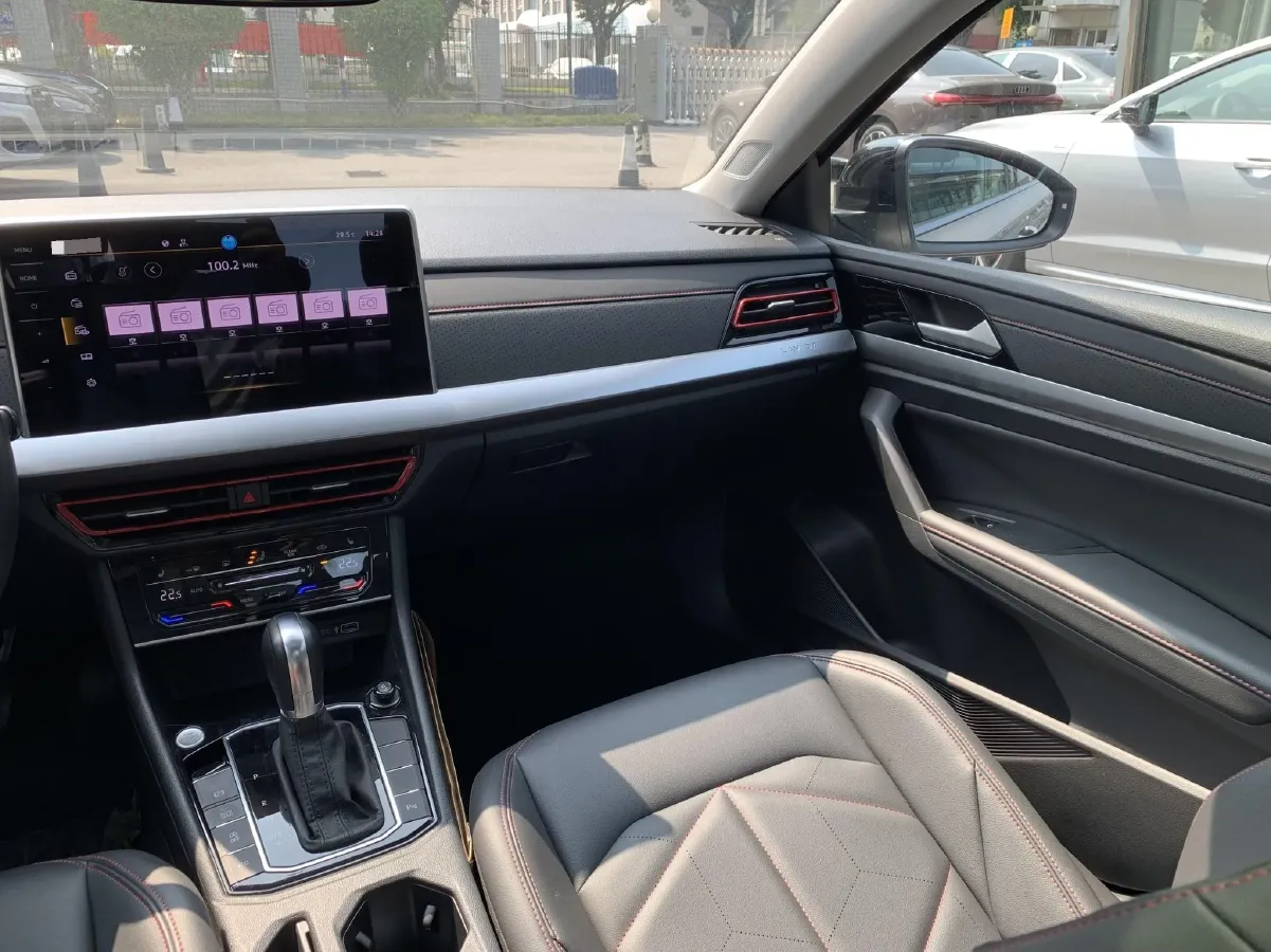 2023 Volkswagen Lavida 1.5T 160HP L4 7DCT,autocango,china used car exporter,china ev exporter,chinese used car exporter,chinese used ev exporter