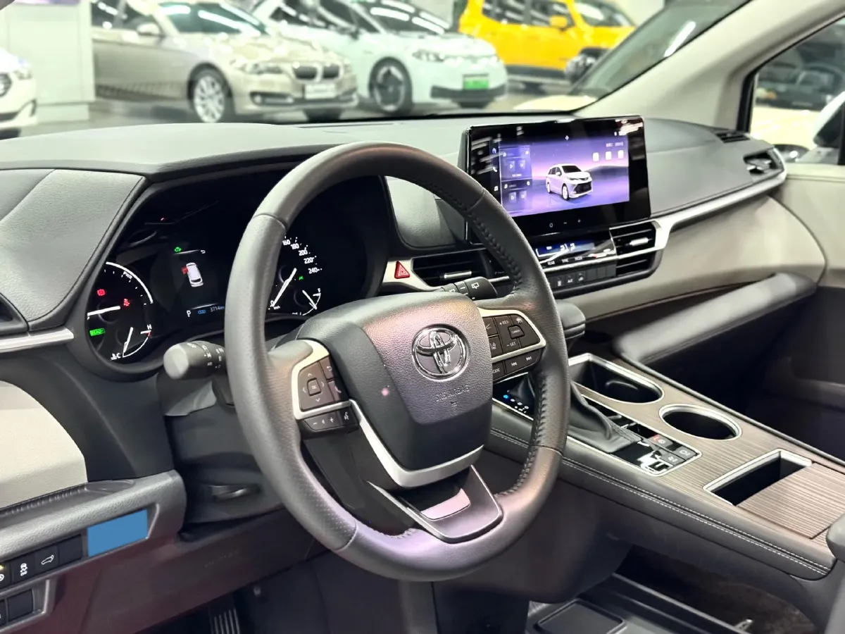 2026 Toyota Sienna 2.5L 189HP L4 E-CVT Hybrid,autocango,china used car exporter,china ev exporter,chinese used car exporter,chinese used ev exporter
