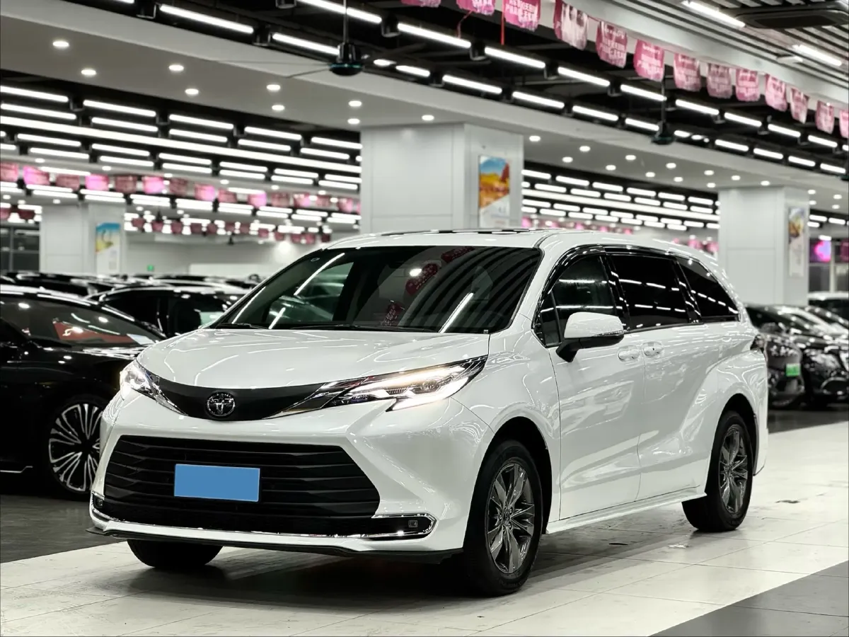 2026 Toyota Sienna 2.5L 189HP L4 E-CVT Hybrid,autocango,china used car exporter,china ev exporter,chinese used car exporter,chinese used ev exporter