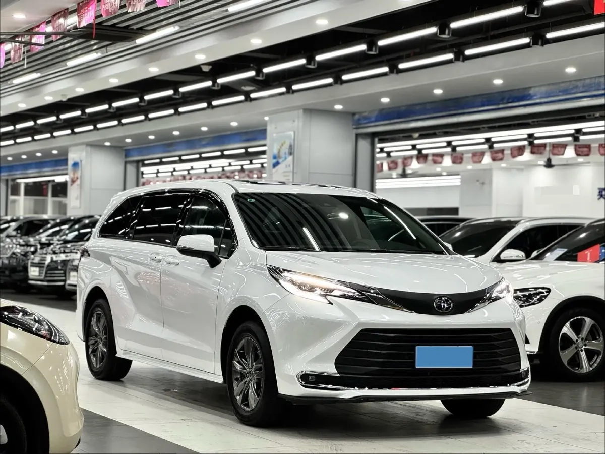 2026 Toyota Sienna 2.5L 189HP L4 E-CVT Hybrid,autocango,china used car exporter,china ev exporter,chinese used car exporter,chinese used ev exporter