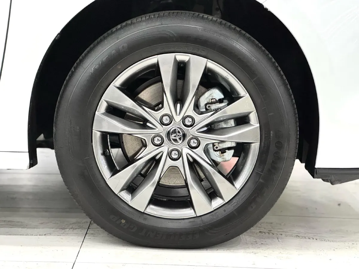 2026 Toyota Sienna 2.5L 189HP L4 E-CVT Hybrid,autocango,china used car exporter,china ev exporter,chinese used car exporter,chinese used ev exporter